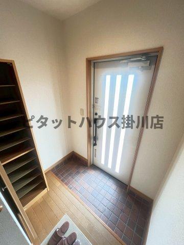 袋井市愛野南アパート 玄関