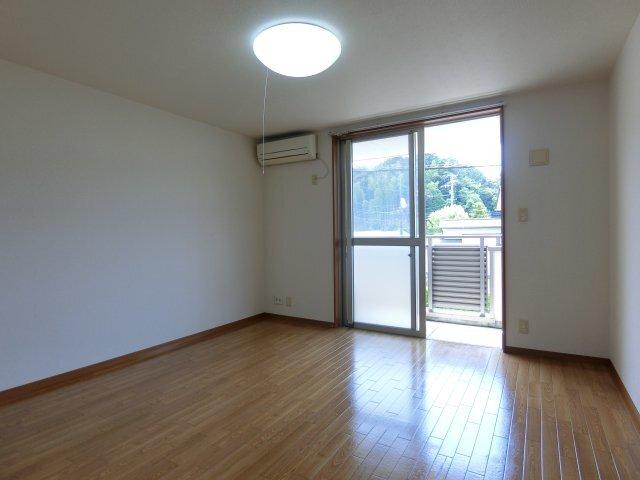 袋井市愛野南アパート リビング