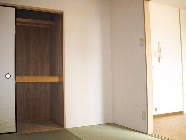 御前崎市塩原新田マンション 収納