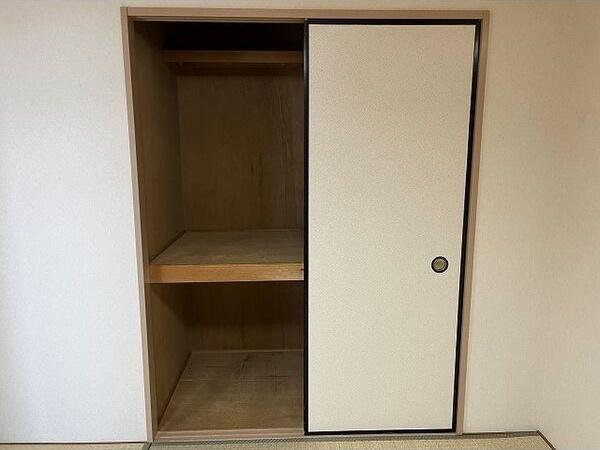 御前崎市塩原新田マンション 収納