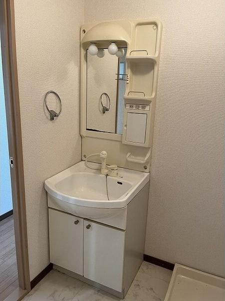 御前崎市塩原新田マンション 洗面