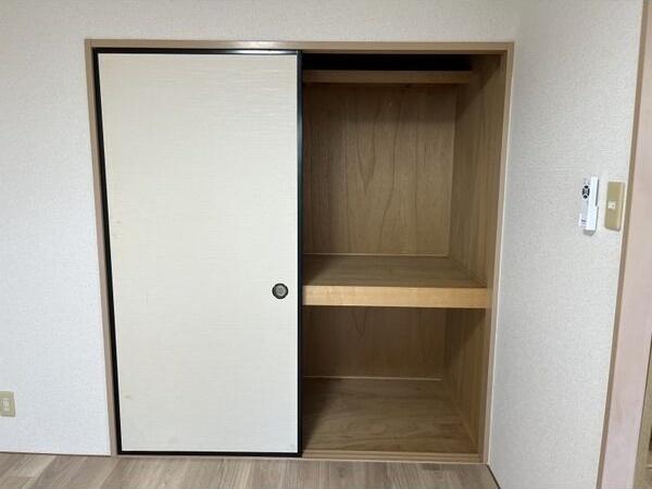 御前崎市塩原新田アパート 収納