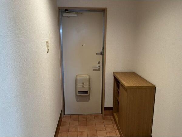 御前崎市塩原新田アパート 玄関