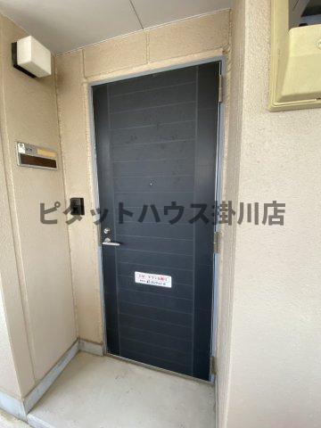 掛川市下垂木マンション 玄関