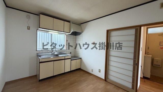 掛川市緑ケ丘アパート キッチン