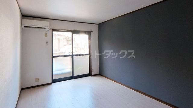 掛川市中央高町アパート リビング