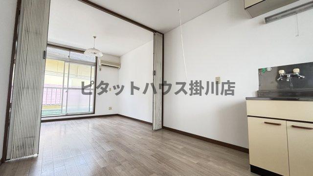 掛川市杉谷アパート リビング