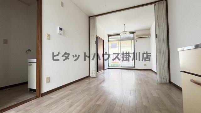 掛川市杉谷アパート リビング
