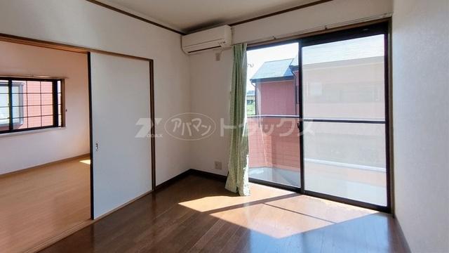 掛川市高田アパート リビング
