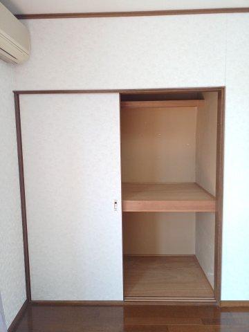 掛川市高田アパート 収納