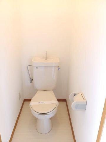掛川市高田アパート トイレ
