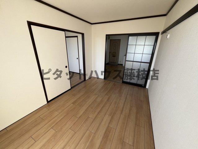 焼津市三和アパート リビング