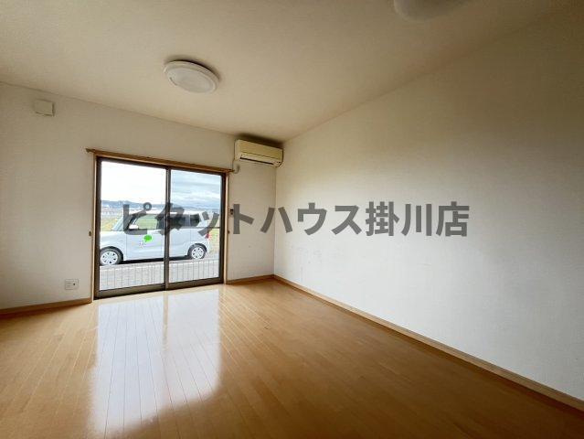 掛川市富部アパート リビング