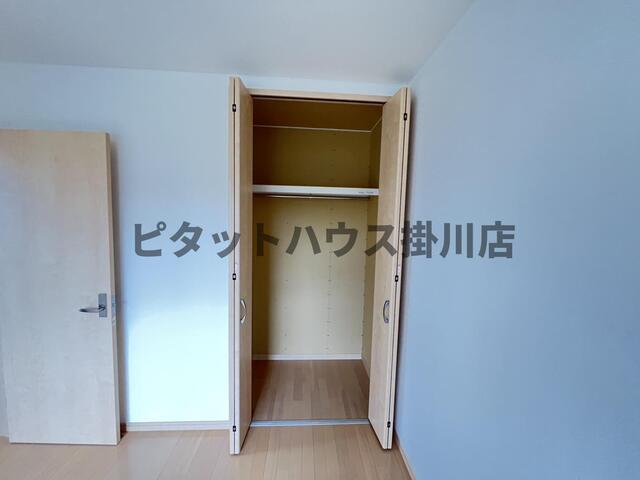 掛川市富部アパート 収納