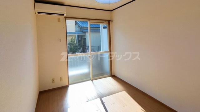 袋井市方丈アパート リビング