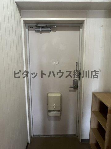 菊川市半済マンション 玄関