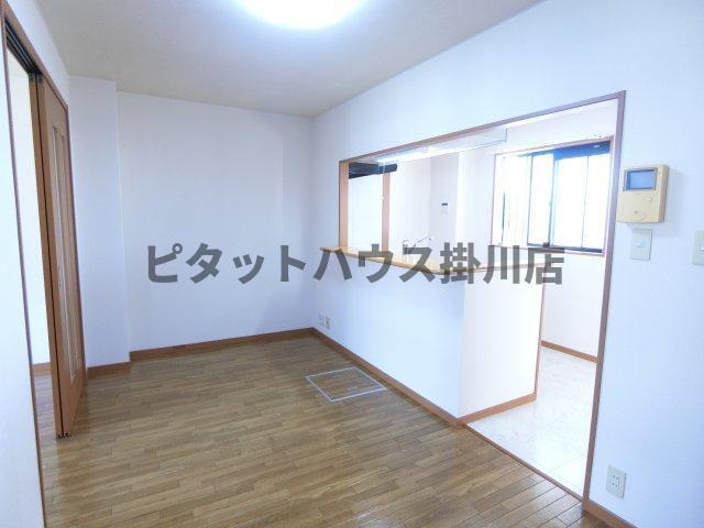 袋井市徳光アパート リビング