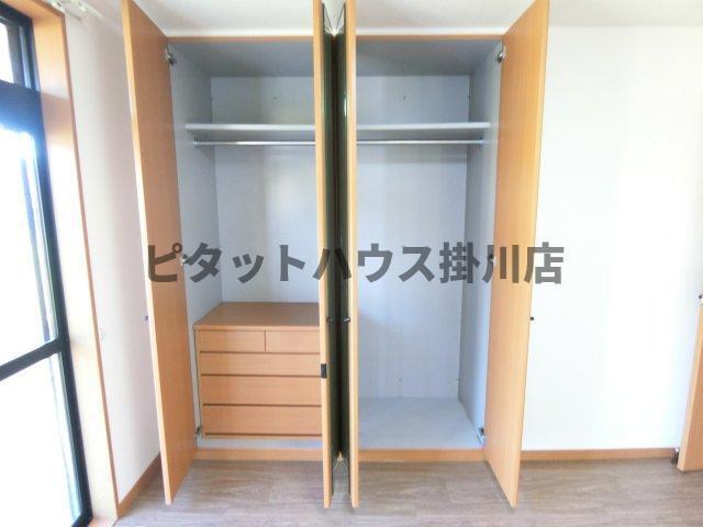 袋井市徳光アパート 収納