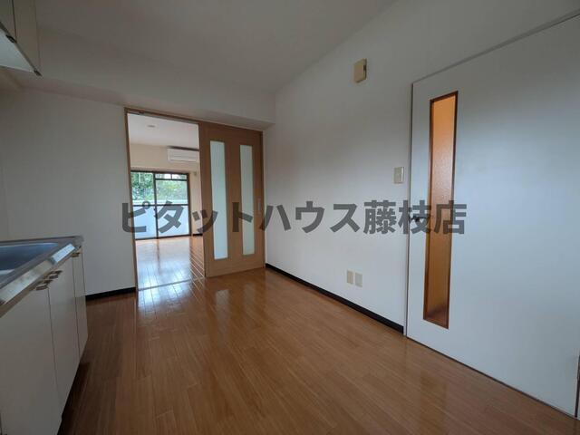 藤枝市前島マンション リビング