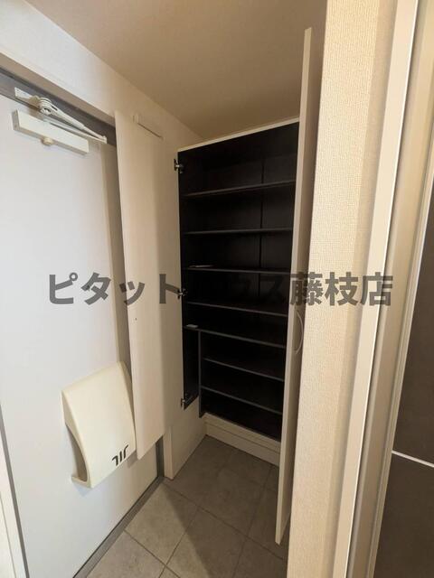藤枝市瀬戸新屋アパート 収納