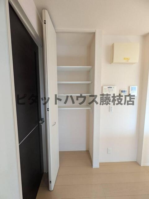 藤枝市瀬戸新屋アパート 収納