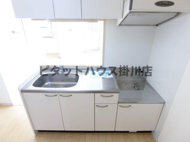 菊川市加茂マンション キッチン