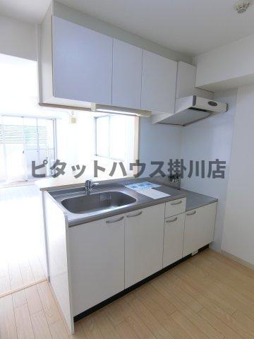 菊川市加茂マンション キッチン