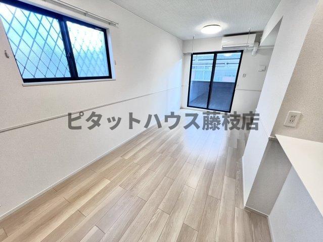 焼津市本町アパート リビング
