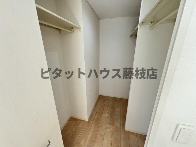 焼津市五ケ堀之内アパート 収納