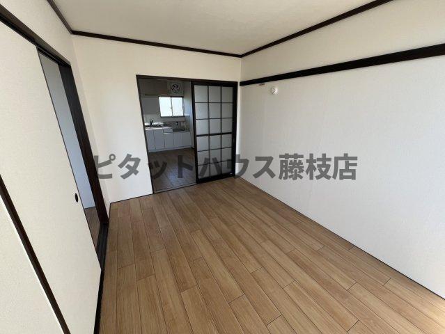 焼津市三和アパート リビング