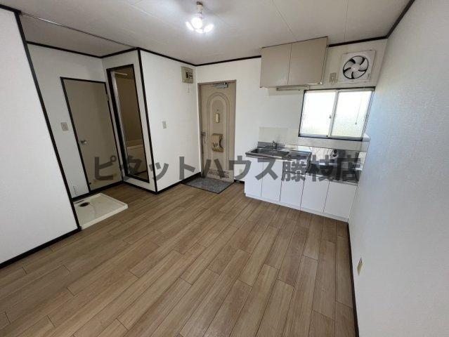 焼津市三和アパート キッチン
