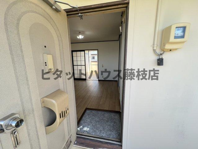 焼津市三和アパート 玄関