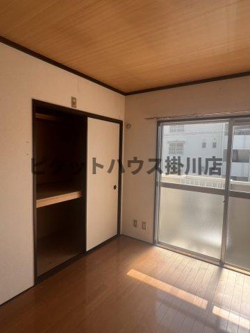 掛川市亀の甲アパート リビング