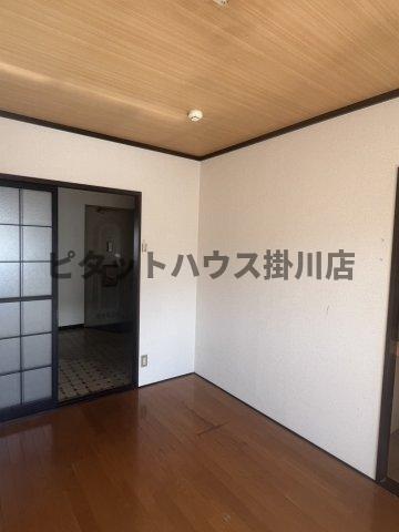 掛川市亀の甲アパート リビング