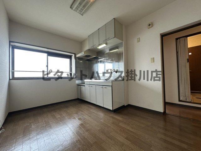掛川市天王町マンション リビング