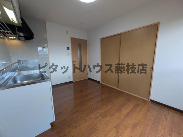 藤枝市志太アパート リビング