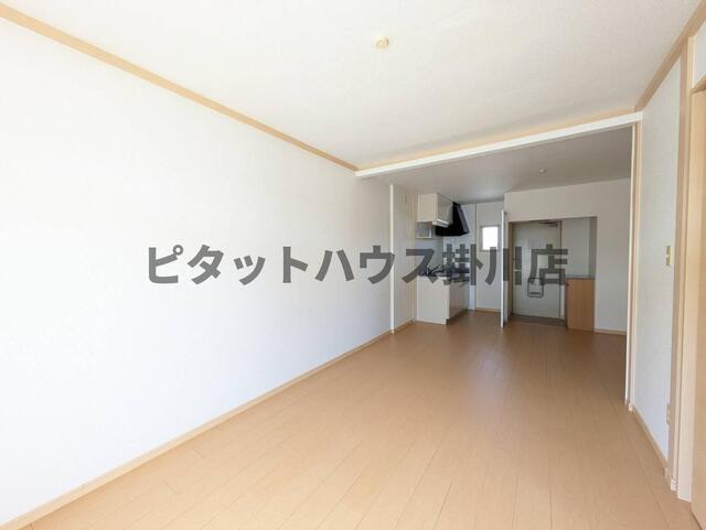 菊川市下平川アパート リビング