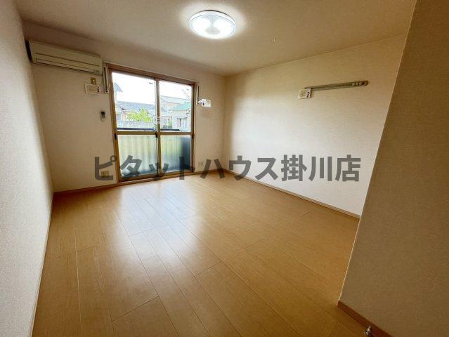 菊川市下平川アパート リビング