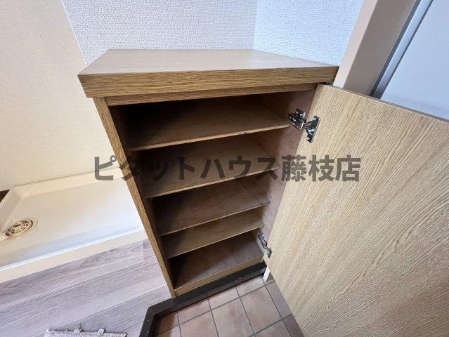焼津市大村新田アパート 収納