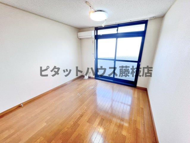 牧之原市布引原アパート リビング