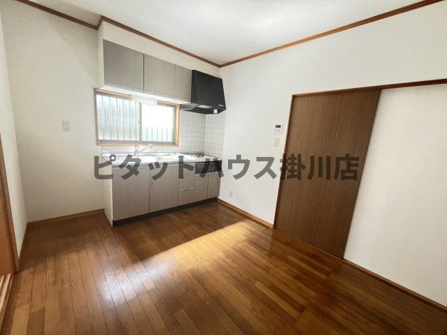 袋井市豊沢一戸建 リビング