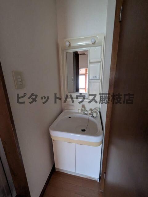 藤枝市岡部町三輪アパート 洗面