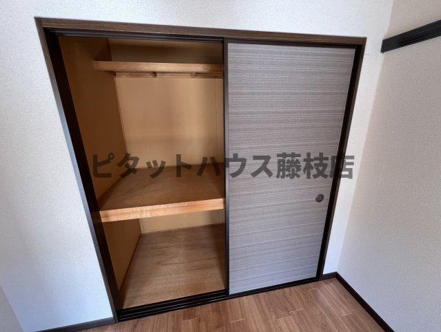 焼津市焼津アパート 収納