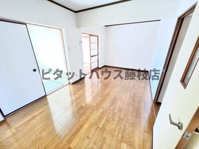 焼津市五ケ堀之内マンション リビング