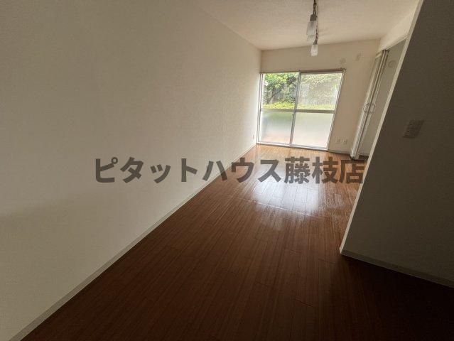 焼津市大栄町アパート リビング