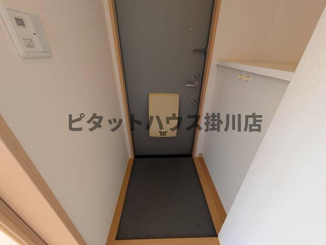 御前崎市池新田アパート 玄関