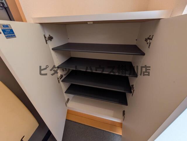 御前崎市池新田アパート 収納