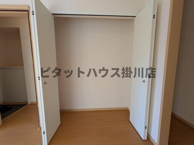 御前崎市池新田アパート 収納