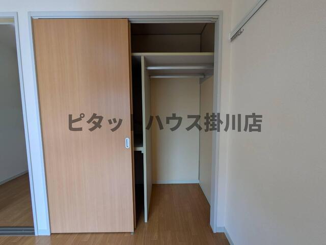 御前崎市池新田アパート 収納