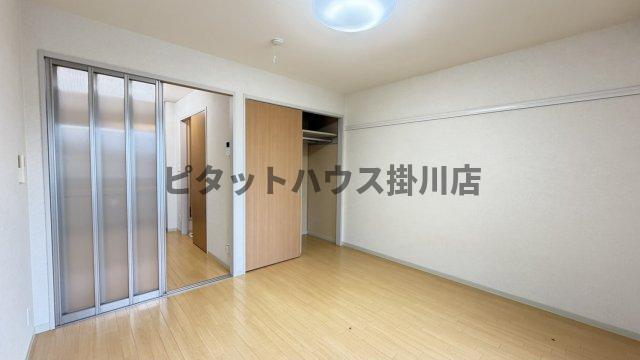 御前崎市池新田アパート 収納